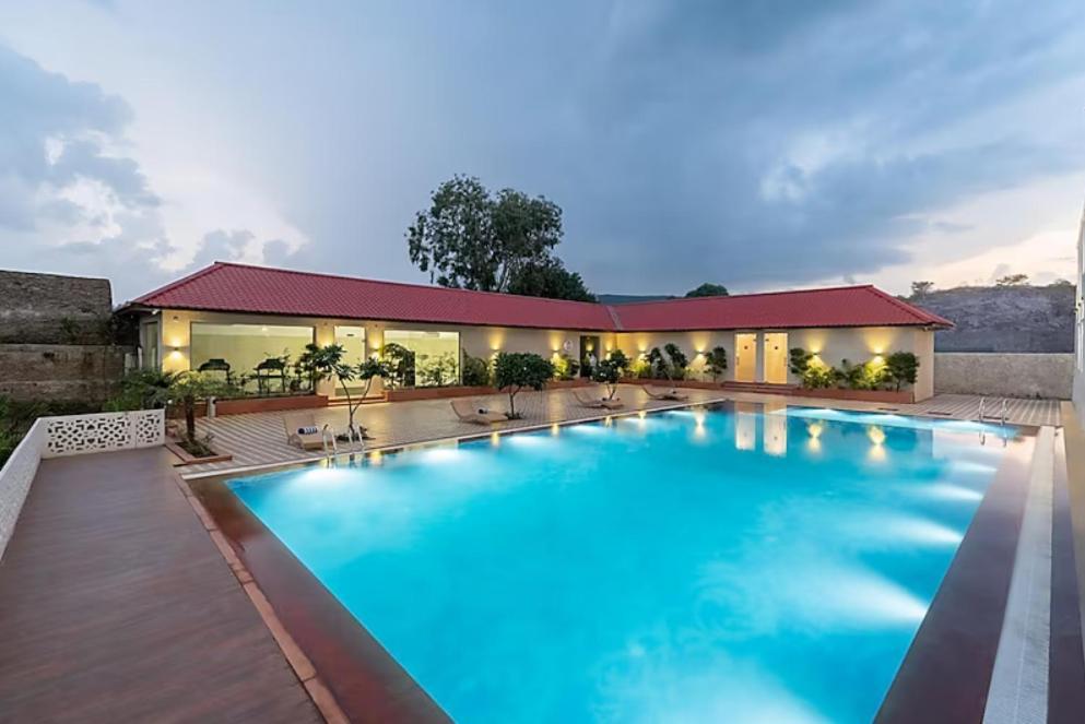 Hotel Pandora Grand, Udaipur- Nestled In Nature Wrapped In Luxury מראה חיצוני תמונה